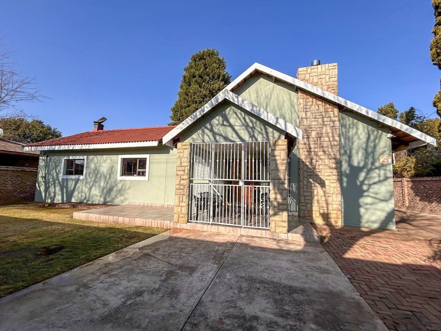 3 Bedroom Property for Sale in Potchefstroom North West